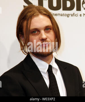 L'acteur Michael Pitt arrive sur le tapis rouge à la gala de l'amfAR contre le sida qui aura lieu pendant la Festival International du Film de Rome à Rome le 24 octobre 2008. L'événement réunit des fonds pour la recherche sur le SIDA. (Photo d'UPI/David Silpa) Banque D'Images