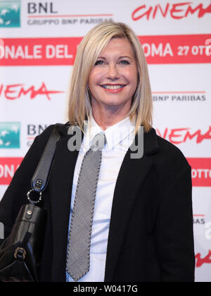 Olivia Newton-John arrive à un photocall pour le film 'quelques meilleurs hommes' pendant la 6e Festival International du Film de Rome à Rome le 28 octobre 2011. UPI/David Silpa Banque D'Images