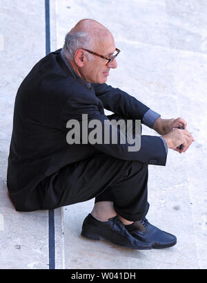 Michael Nyman arrive sur le tapis rouge lors de la 6ème Festival International du Film de Rome à Rome le 29 octobre 2011. UPI/David Silpa Banque D'Images