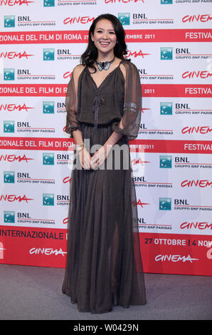 Zhang Ziyi arrive à un photocall pour le film "l'amour pour la vie" au cours de la 6e Festival International du Film de Rome à Rome le 2 novembre 2011. UPI/David Silpa Banque D'Images