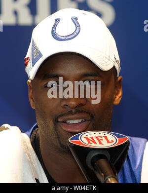 Tennessee Titans cornerback Roger McCreary (21) plays against the  Indianapolis Colts in the second half of an NFL football game Sunday, Oct.  23, 2022, in Nashville, Tenn. (AP Photo/Mark Humphrey Stock Photo - Alamy