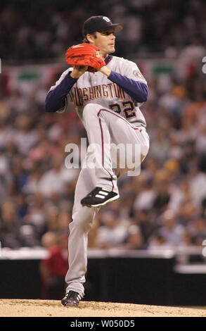 Nationals de Washington pitcher John Patterson démarre le match entre les San Diego Padres et les ressortissants au Petco Park, San Diego, CA, le 16 septembre 2005. Le jeu a été remporté par les ressortissants 5-1, et Patterson a été le lanceur gagnant. (Photo d'UPI/Roger Williams) Banque D'Images