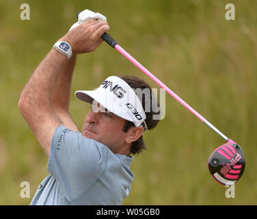 Bubba Watson hits de la septième tee du 115e championnat ouvert aux États-Unis à Chambers Bay le 18 juin 2015 à University Place, Washington. Photo par Kevin Dietsch/UPI Banque D'Images