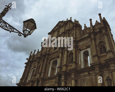 Trois grands Bus arcade. Banque D'Images