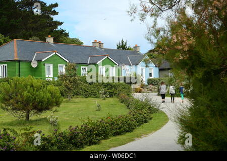 Sea Garden Cottages sur Tresco, Îles Scilly, Cornwall, UK Banque D'Images