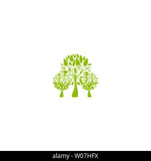 Trois arbres plate avec des feuilles isolées sur blanc. symbole organique. Naturel, frais, éco responsable. Nature sauvage. journée de l'environnement logo. Le jour de la terre ou Illustration de Vecteur