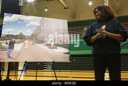 L'ancien médaillé d'or olympique Jacki Joyner-Kersee ressemble à un dessin d'artistes de ce que l'héritage olympique Comité tient à faire sur le campus de l'Université Washington à Saint Louis le 5 février 2018. Le comité a été mis sur pied qui va se souvenir des Jeux Olympiques qui ont eu lieu sur le campus en 1904. Le projet a été approuvé par le Comité International Olympique qui permettra l'affichage des anneaux olympiques. Saint Louis est l'un des 23 villes dans le monde et trois aux membres d'accueillir les Jeux d'été. L'objectif du projet est d'inspirer la fierté et la sensibilisation dans le St Banque D'Images