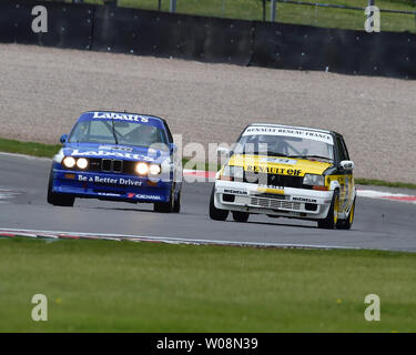 Tony Hart, s'Nuthall, Renault 5 GT Turbo, Chris Boardman, Paul Hogarth, BMW E30 M3, voitures de tourisme historique, défi à la HTCC, Tony Dron Trophy, Doningt Banque D'Images