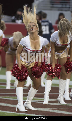 San Francisco 49ers Gold Rush divertir entre les quarts contre les Dallas Cowboys à Levi's Stadium à Santa Clara, Californie le 9 août 2018. Les 49ers défait les cowboys 24-21. Photo par Terry Schmitt/UPI Banque D'Images