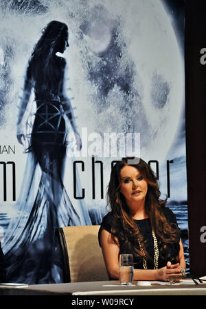 Singer Sarah Brightman assiste à une conférence de presse pour son nouvel album "rêve Chaser" à Tokyo, Japon, le 7 novembre 2012. UPI/Keizo Mori Banque D'Images