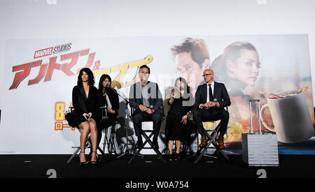 (L-R) L'actrice Evangeline Lilly, Paul Rudd et directeur Peyton Reed assister à la première mondiale au Japon pour le film 'Ant-Man et l' à Tokyo, Japon le 21 août 2018. Ce film sera ouverte le 31 août au Japon. Photo par Keizo Mori/UPI Banque D'Images