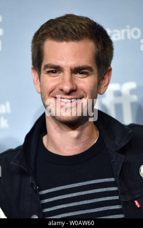 Andrew Garfield assiste au Festival International du Film de Toronto une séance de photos pour 'Breathe' au TIFF Bell Lightbox in Toronto, Canada le 12 septembre 2017. Photo par Christine Chew/UPI Banque D'Images