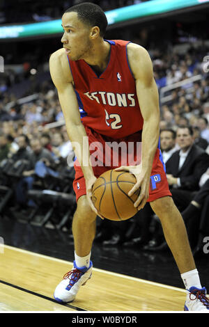 Detroit Pistons avant Tayshaun Prince (22) récupère un rebond long au 1er semestre contre les Washington Wizards au Verizon Center à Washington le 9 décembre 2008. (UPI Photo/Mark Goldman) Banque D'Images