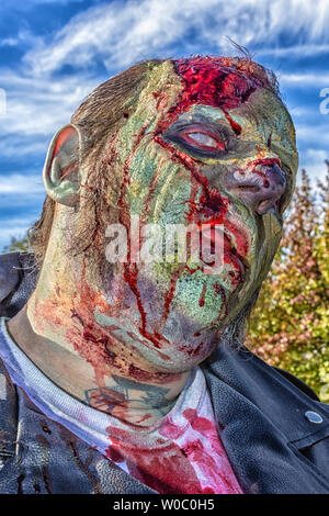 Caractère à la zombie Zombie Walk, Richmond en Virginie en 2017. Banque D'Images