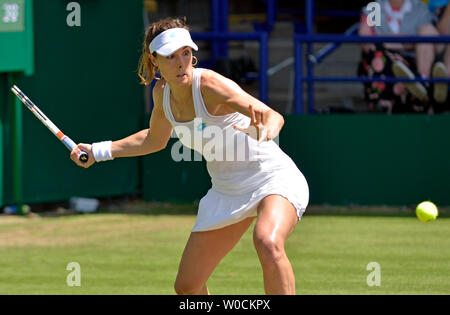 Alize Cornet (Fra) jouer à la Nature Valley International tennis dans le Devonshire Park, Eastbourne, Angleterre, Royaume-Uni. 27 Juin 2019 Banque D'Images