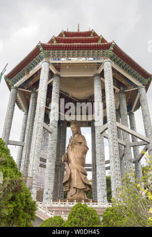 La statue de la Kuan Yin au Temple de Kek Lok Si 'Temple de la félicité suprême' un temple bouddhiste situé dans l'air Itam dans Penang Banque D'Images