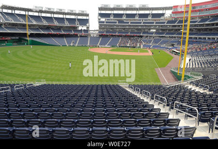 Les Nationals de Washington presque terminé nouveau stade, parc nationaux, est perçue à Washington le 22 mars 2008. Le stade a accueilli un match de baseball entre George Washington University et l'université. Les ressortissants étrangers ouvrent leur saison au parc nationaux le 30 mars contre les Braves d'Atlanta. (UPI Photo/Kevin Dietsch) Banque D'Images