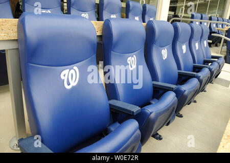 Le président du Club les sièges sont vus à la Washington Nationals presque terminé nouveau stade, parc nationaux, à Washington le 22 mars 2008. Le stade a accueilli un match de baseball entre George Washington University et l'université. Les ressortissants étrangers ouvrent leur saison au parc nationaux le 30 mars contre les Braves d'Atlanta. (UPI Photo/Kevin Dietsch) Banque D'Images