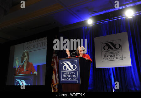 Federal Deposit Insurance Corporation (FDIC) Président Sheila Bair parle à l'American Bankers Association Relations Gouvernementales du sommet à Washington le 1 avril 2009. (Photo d'UPI/Roger L. Wollenberg) Banque D'Images