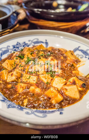 Un bac de Mapo tofu close-up Banque D'Images