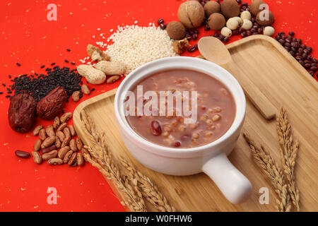 L'alimentation traditionnelle chinoise Laba porridge Banque D'Images