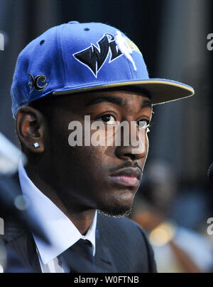 John Wall, la NBA # 1 de draft par les Washington Wizards, assiste à une conférence de presse au Verizon Center à Washington le 25 juin 2010. UPI/Alexis C. Glenn Banque D'Images