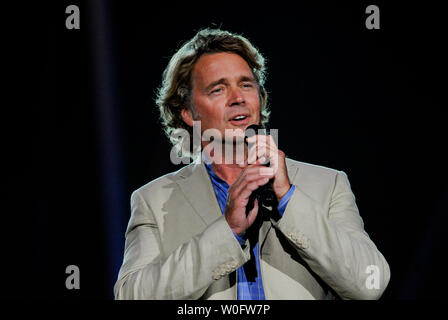 John Schneider en prestation au Capitol 2010 quatrième répétition sur le National Mall à Washington le 3 juillet 2010. UPI/Alexis C. Glenn Banque D'Images