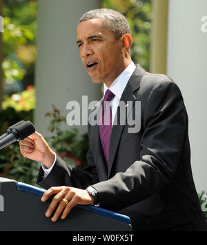 Le président américain Barack Obama appelle le Sénat américain à adopter une loi de réforme du financement des campagnes électorales au cours d'une déclaration à la Roseraie de la Maison Blanche à Washington le 26 juillet 2010. UPI/Roger L. Wollenberg Banque D'Images