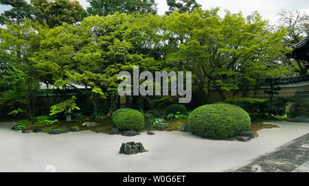 Anciens temples du Bouddhisme Zen dans la ville de Kyoto au Japon. Banque D'Images