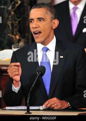 Le président américain Barack Obama présente son plan de création d'avant une session conjointe du Congrès dans le Capitole à Washington, DC, le 8 septembre 2011. UPI/Kevin Dietsch Banque D'Images