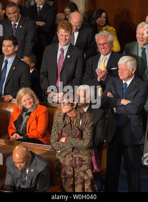 Nouvelle Star, (D-CT) appelle à voter en faveur de son chef de la minorité de la Chambre, Nancy Pelosi, chef de la majorité à la Chambre au cours de la 113e Congrès Jan 3, 2013 in Washington D.C. UPI/Ken Cedeno Banque D'Images