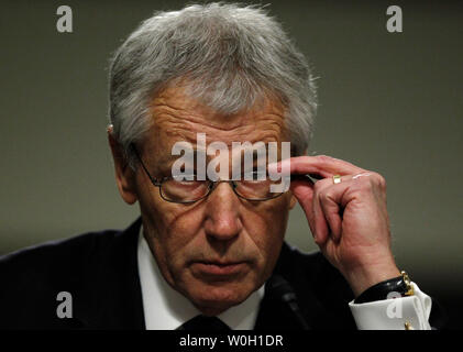 L'ancien sénateur Chuck Hagel donne sa déclaration d'ouverture avant de témoigner devant la Commission des forces armées du Sénat pour son audience de confirmation pour le secrétaire à la défense, à Washington, DC Le 31 janvier 2013. UPI/Molly Riley Banque D'Images