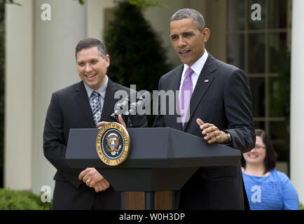 Allocution du Président Barack Obama aux côtés de professeur de l'année Jeff Charbonneau, de Zillah, Washington, au cours de la présentation du professeur de l'année, le 23 avril 2013 à la Maison Blanche à Washington, D.C. UPI/Kevin Dietsch Banque D'Images