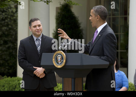 Allocution du Président Barack Obama aux côtés de professeur de l'année Jeff Charbonneau, de Zillah, Washington, au cours de la présentation du professeur de l'année, le 23 avril 2013 à la Maison Blanche à Washington, D.C. UPI/Kevin Dietsch Banque D'Images