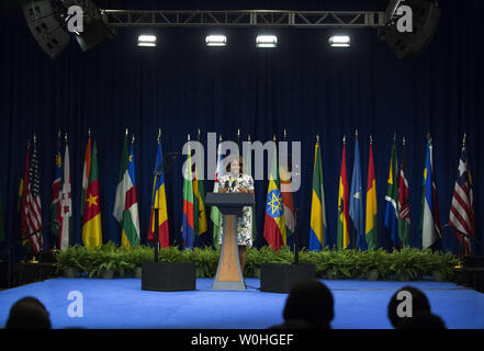 Première Dame des États-Unis Michelle Obama aborde les délégués de la Washington Bourse pour jeunes leaders africains à l'hôtel Omni dans la section de Woodley Park, Washington DC le 30 juillet 2014. Dans un discours passionné, la Première Dame a exhorté les dirigeants à l'autonomisation des femmes sur le continent. UPI/Pat Benic Banque D'Images