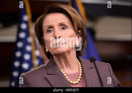 Chef de la minorité de la Chambre, Nancy Pelosi, D-Calif., parle à la suite de la Chambre vote leadership démocratique à Washington, D.C. le 18 novembre 2014. Pelosi a été réélu en tant que chef de la minorité à la Chambre. UPI/Kevin Dietsch Banque D'Images
