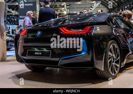 Automobile BMW i8 de Barcelone, Catalogne, Espagne. Banque D'Images