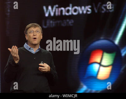 Le président de Microsoft Bill Gates quitte aujourd'hui, le 27 juin 2008, à partir de ses tâches quotidiennes de l'entreprise qu'il a co-fondé il y a 33 ans. Gates s'engage à consacrer plus de temps à la somme de 29,1 milliards de dollars de la Fondation Bill et Melinda Gates, la société dit. Gates est vu ainsi que des caractéristiques du nouveau Microsoft Windows Vista et Windows Office lors de son lancement médiatique à New York le 29 janvier 2007. (Photo d'UPI/Ezio Petersen/files) Banque D'Images