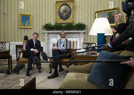 Le président américain Barack Obama rencontre le président de Colombie Juan Manuel Santos dans le bureau ovale de la Maison Blanche à Washington, D.C., 4 février 2016. Banque D'Images