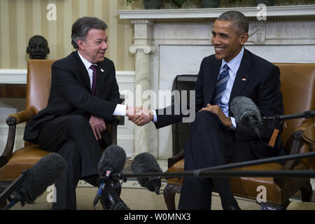 Le président américain Barack Obama rencontre le président de Colombie Juan Manuel Santos dans le bureau ovale de la Maison Blanche à Washington, D.C., 4 février 2016. Banque D'Images