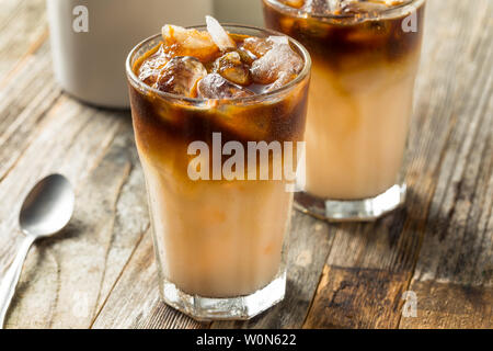 Glacé fait maison avec du café Espresso Horchata sale Banque D'Images