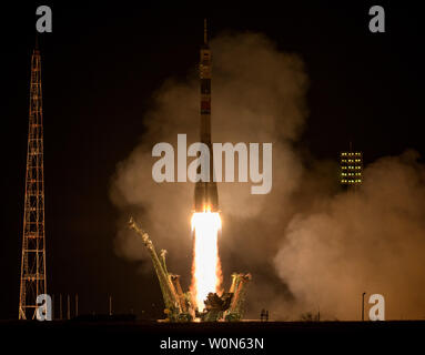 L'engin spatial Soyouz MS-12 est lancé avec l'équipage Expedition 59 Nick Haye et Christina Koch de la NASA, avec Alexeï Ovchinin de Roscosmos, le 15 mars 2019, le kazakh (14 mars) de l'Est au cosmodrome de Baïkonour au Kazakhstan. Haye, Koch, et Ovchinin va passer six mois et demi de travail et de vie à bord de la Station spatiale internationale. Photo de la NASA/Bill Ingalls UPI Banque D'Images