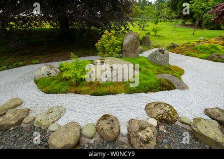 Vue sur le jardin sec au nouveau jardin Japonais à Cowden en dollar, Clackmannanshire, Ecosse, Royaume-Uni Banque D'Images