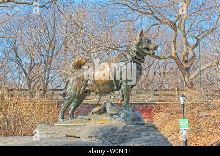 Sculpture de chien Balto de New York Central Park Banque D'Images