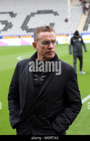 RB-Sportdirektor 1 Ralf Rangnick. BL : 17-18 - 19. Spieltag - SC Freiburg vs RB Leipzig Banque D'Images