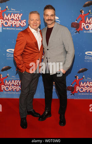 Andreas Zaron, Premiere Mary Poppins, Théâtre an der Elbe, stade, Hambourg, 25.02.2018 Banque D'Images