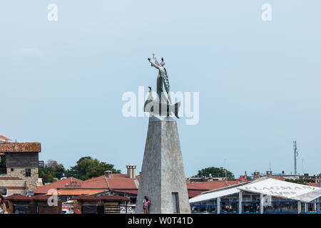 Nessebar, BULGARIE - août 21, 2017 : Avis de monument à Saint-Nicolas. Nessebar est une ville ancienne et l'une des principales stations balnéaires sur la côte bulgare de la mer Noire. Banque D'Images