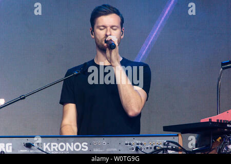 Kiel, Allemagne. 18 Juin, 2018. La bande 'Glasperlenspiel" est signalée dans le Hoernbuehne au cours de la Kieler Woche 2018 © Björn Deutschmann/Alamy Live News Banque D'Images