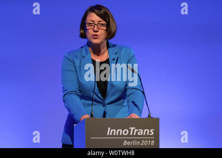 InnoTrans 2018 - Cérémonie d'ouverture - Violeta Bulc, la commissaire für Verkehr Banque D'Images