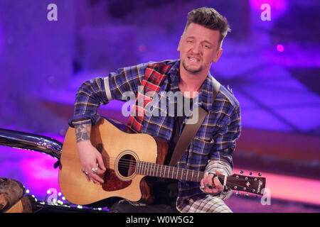 Ben Zucker, das der 100000 Adventsfest Lichter, Suhl, 01.12.2018 Banque D'Images